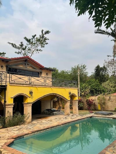 ALQUILO AMPLIA CASA EN SAN BERNARDINO