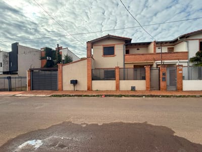 ALQUILO DÚPLEX FDO DE LA MORA ZONA NORTE 