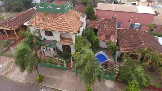 VENDO CASA EN ENCARNACIÓN 