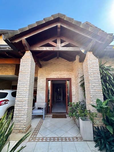 VENDO CASA EN BARRIO SAN JORGE 
