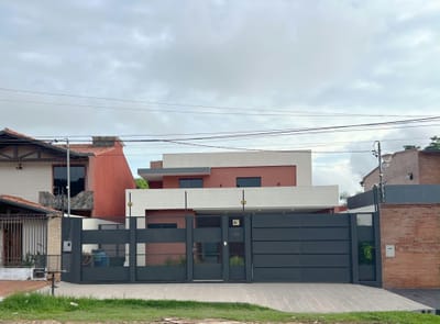 Vendo Casa de 3 habitaciones con amplio Patio en Fernando zona Sur 