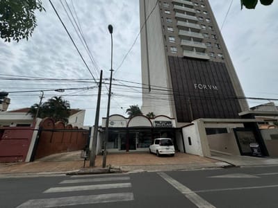 VENDO TERRENO SOBRE AVDA MOLAS LOPEZ