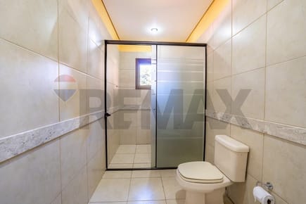 ALQUILO RESIDENCIA DE 4 DORMITORIOS EN LAS LOMAS