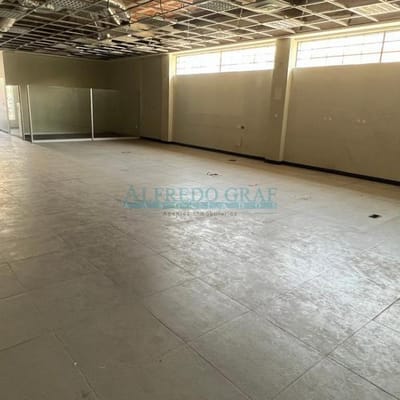 Locales Comerciales AV Las Flores