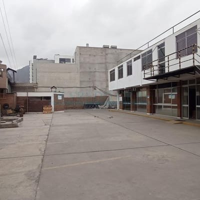 Terrenos Comerciales AV El Pacifico