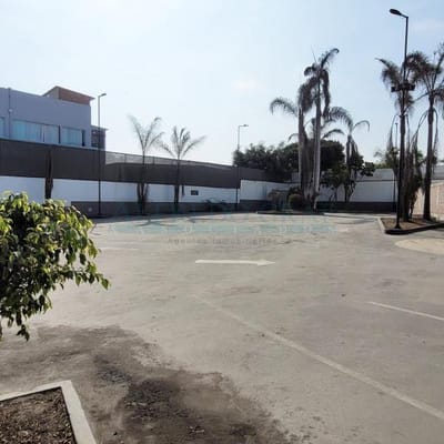 Terrenos Comerciales AV Javier Prado