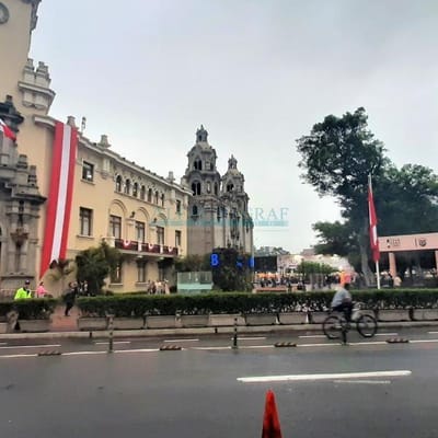 Oficinas AV Larco  Piso