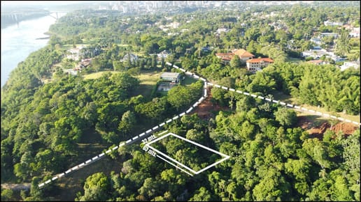 EN VENTA TERRENO EN EL EXCLUSIVO CONDOMINIO PARANA COUNTRY CLUB - HERNANDARIAS.