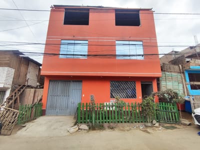  CASA 3 PISOS EN VENTA 158 M2 HUAYCÁN - ATE