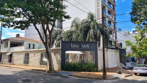 ALQUILO AMPLIO LOCAL COMERCIAL EN VILLA MORRA – ASUNCIÓN