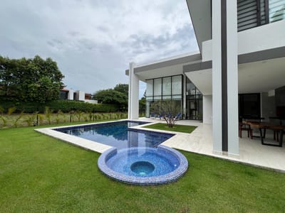 Casa En Venta - Colinas Del Urubo 1 