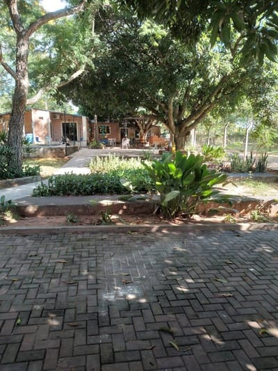 VENDO CASA EN BARRIO COLÓN SAN BERNARDINO - ALTOS