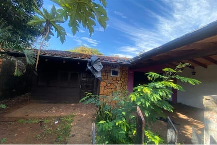 CASA A LA VENTA EN LUQUE. ZONA IPS Y BOX