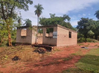Terreno con Estructura en Aregua – ¡Ideal Inversión!