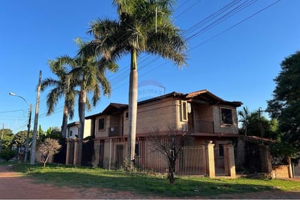 Vendo Casa En Esquina En Lambare
