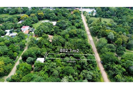 Terrenazo de 883 m² en Sanber