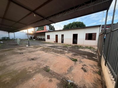 VENDO PROPIEDAD COMERCIAL EN CIUDAD DEL ESTE KM8