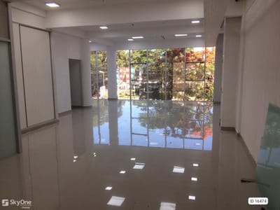 AMPLIA OFICINA EN ALQUILER | AVDA. REPÚBLICA ARGENTINA | 154 m²