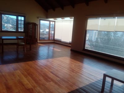 BELLO DEPARTAMENTO DUPLEX ACHUMANI