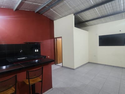 ALQUILO DEPARTAMENTO EN LIMPIO
