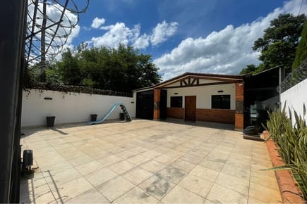 Casa-Venta-Ruta Luque San Bernardino, Marin Ka'aguy, Luque, Central