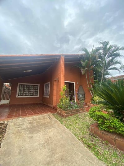 VENDO CASA EN LAMBARE BARRIO VALLE APU'A I