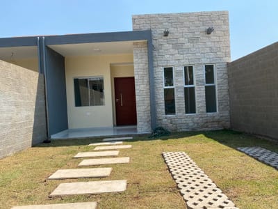 CASA EN VENTA ZONA ESTE URB TUPUARETE