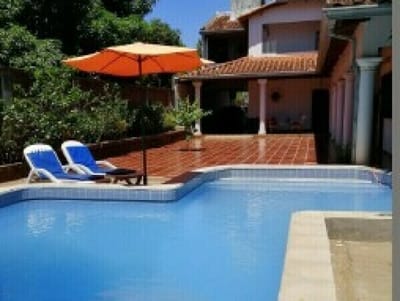 Amplia Vivienda en Encarnación