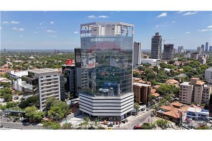 Vendo oficina de 515 M2 en último piso de el edificio THE TOP 