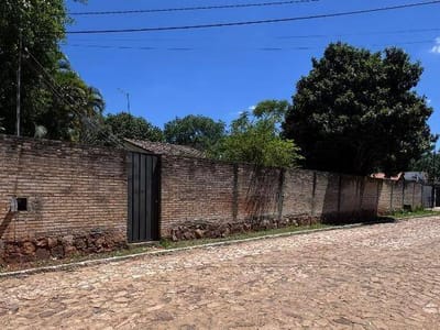 VENDO AMPLIA PROPIEDAD EN LUQUE-ISLA ZARATE