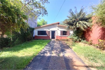 Casa en Alquiler en Villa Aurelia | 3 Dormitorios + Departamento Independiente