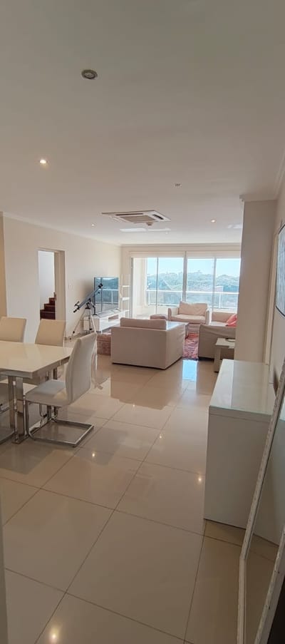 Penthouse En El Edificio Stratos - Sobre La Avda. Molas López.