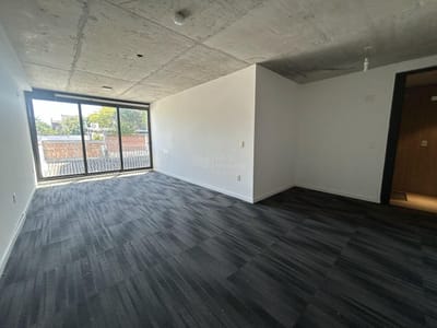 Oficina, Pocitos, moderna, zona wtc.
