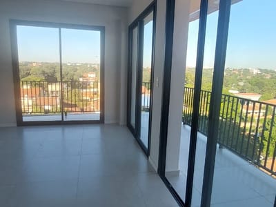 VENDO AMPLIO DEPARTAMENTO A ESTRENAR