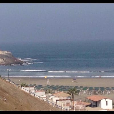 BAJO DE PRECIO CASA DE PLAYA  3 PISOS AMOB EN PTO FIEL CERRO AZUL KM 119 PAN SUR