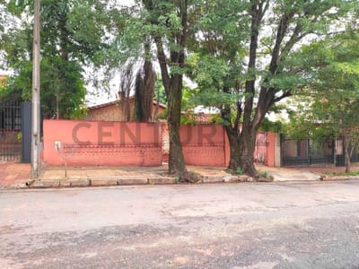 Vendo propiedad en el barrio los laureles de Asunción