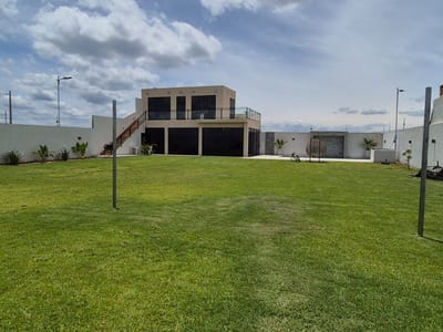 EN VENTA CASA MODERNA EN SAN BERNARDINO