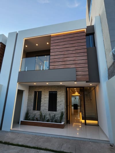 En Venta! Lujosa casa a estrenar en zona norte