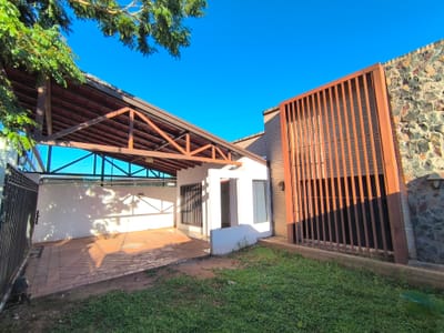 Vendo Casa En Caacupe