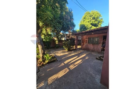 Casa en alquiler en Ñemby - barrio Caaguazú