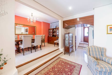 Vendo Residencia En Manorá - 470.000 USD