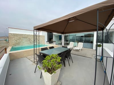Hermosa Casa Frente Al Mar En Playa Caballeros