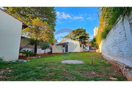 Vendo Terreno de 420 M2 en Asunción Barrio Mburucuya 
