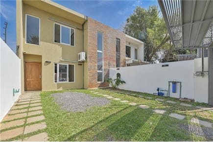 ALQUILO DUPLEX CON PISCINA EN LUQUE- TERCER BARRIO