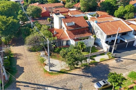 CASA VALOR TERRENO - VENTA - BO. PETTIROSSI