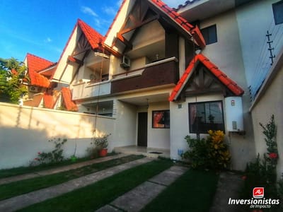 OFERTA CASA EN VENTA DE 3 DORMITORIOS 8VO ANILLO