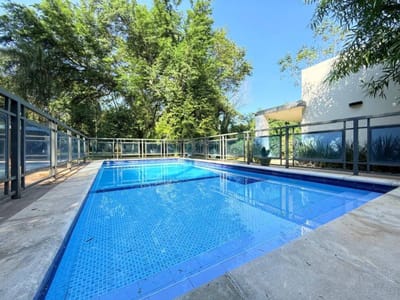 Casa de 7 dormitorios en venta - San Bernardino