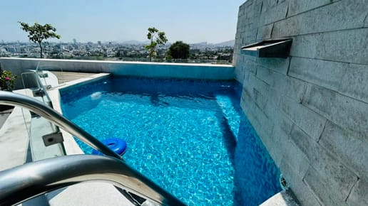 PENTHOUSE EN CASUARINAS CON VISTA ESPECTACULAR