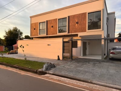  Dúplex a estrenar ubicado en el estratégico cuarto Barrio, zona Villa Adela✨