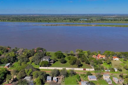 VENDO CASA QUINTA EN REMANSITO